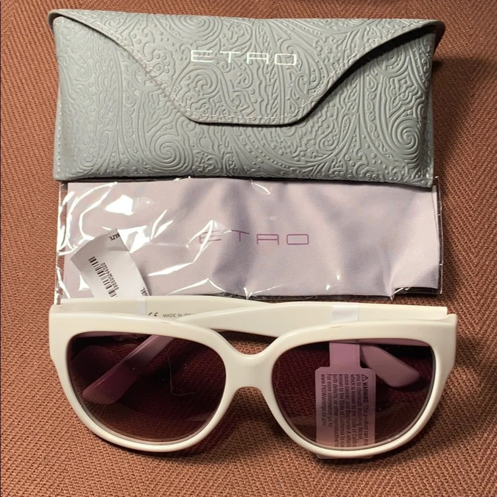 NWT ETRO Ivory w/black lace pattern sunglasses